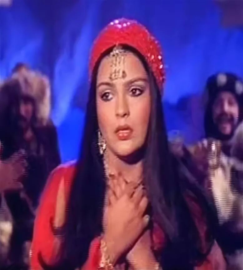 Али баба и 40 разбойников хатуба. Индийский фильм хатуба. Индийское попурри хатуба джимми. Зинат аман в фильме али баба и 40 разбойников. Хатуба индийская песня.