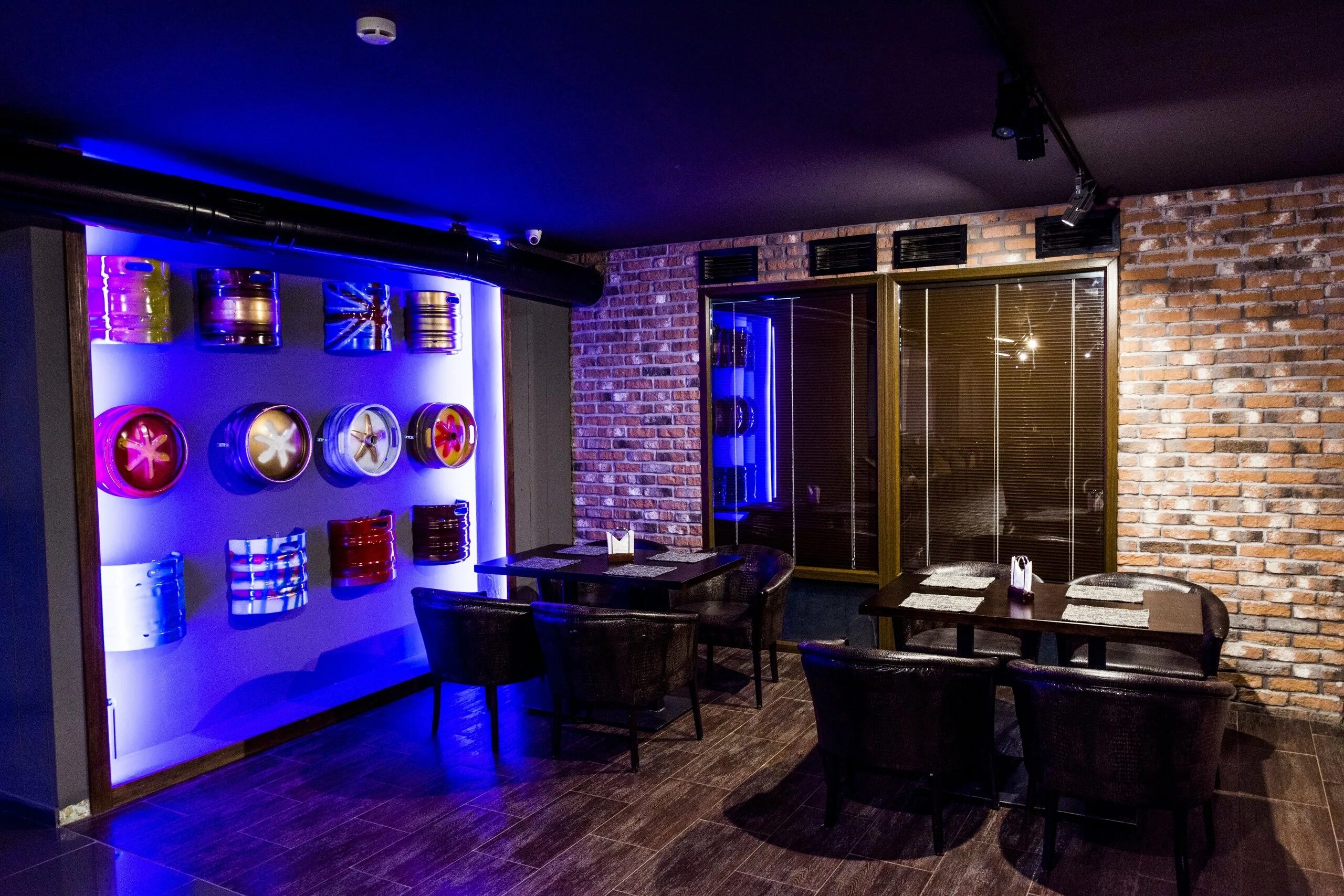 Люберецкий дворик кафе люберцы. Ресторан экле. Бирлогово тамбов. Ресторан на октябрьской улице. Бар берлогово тамбов.