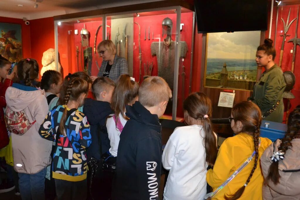 кандалакша музей. музей посвящённый никите фадеевичу кайманова. музей в школе. краеведческий музей. 183 школа музей метелин.