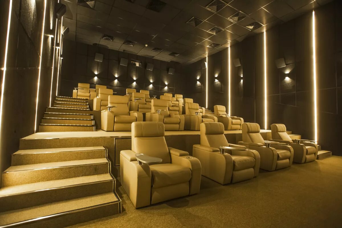 кинотеатр бишкек. кинотеатр ала тоо бишкек снаружи. кинотеатр бишкек. кинотеатр бишкек. манас кинотеатр.