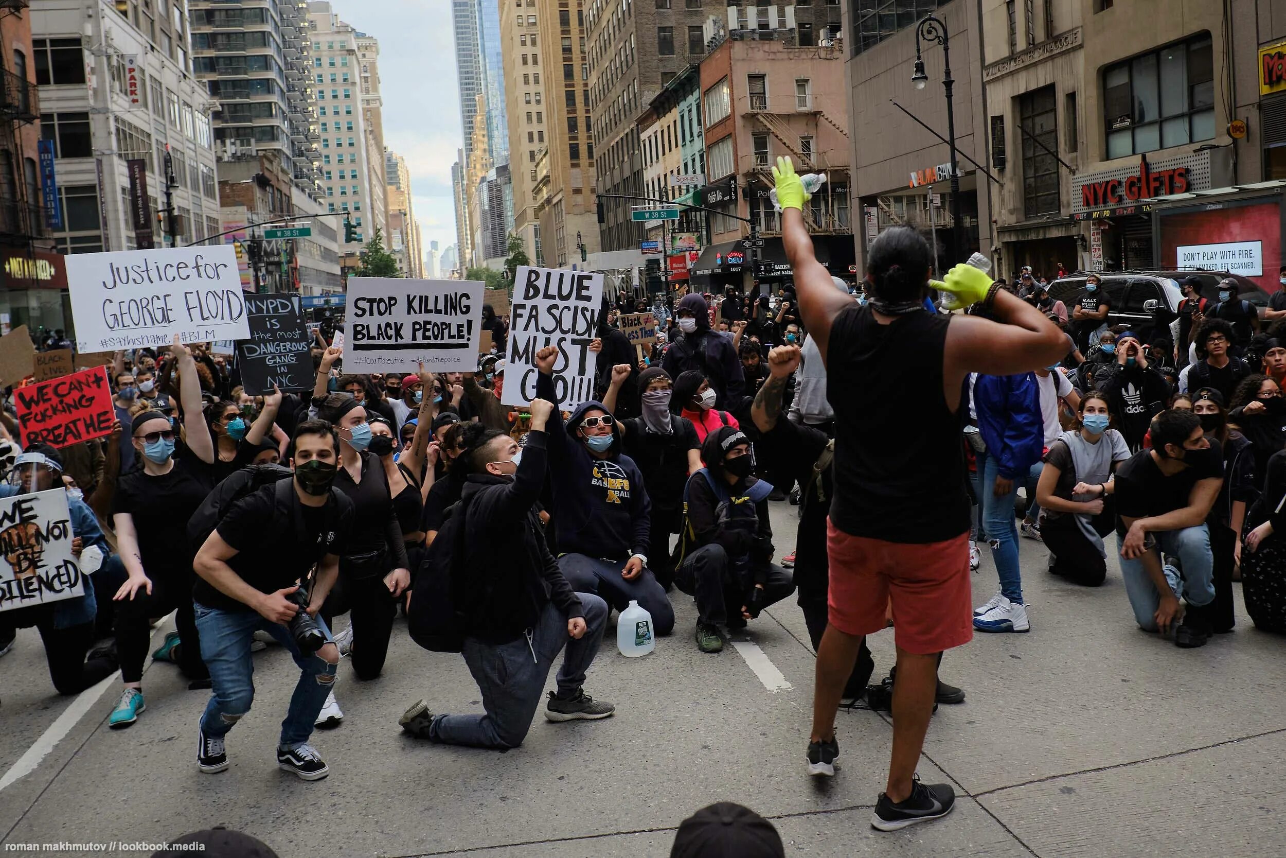 Массовые беспорядки в сша. Штурм капитолия в сша 2021. Митинги в сша. Протесты в сша 2020. Протесты в германии 2020 против карантина.