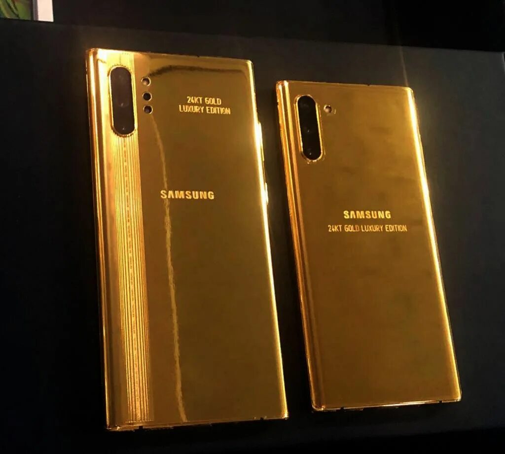 Цена самого дорогого самсунга. Самсунг гелакси а8 плюс 2020 золотистый. Самый дорогой самсунг 2022. Самсунг галакси самый дорогой. Samsung телефон самый дорогой.