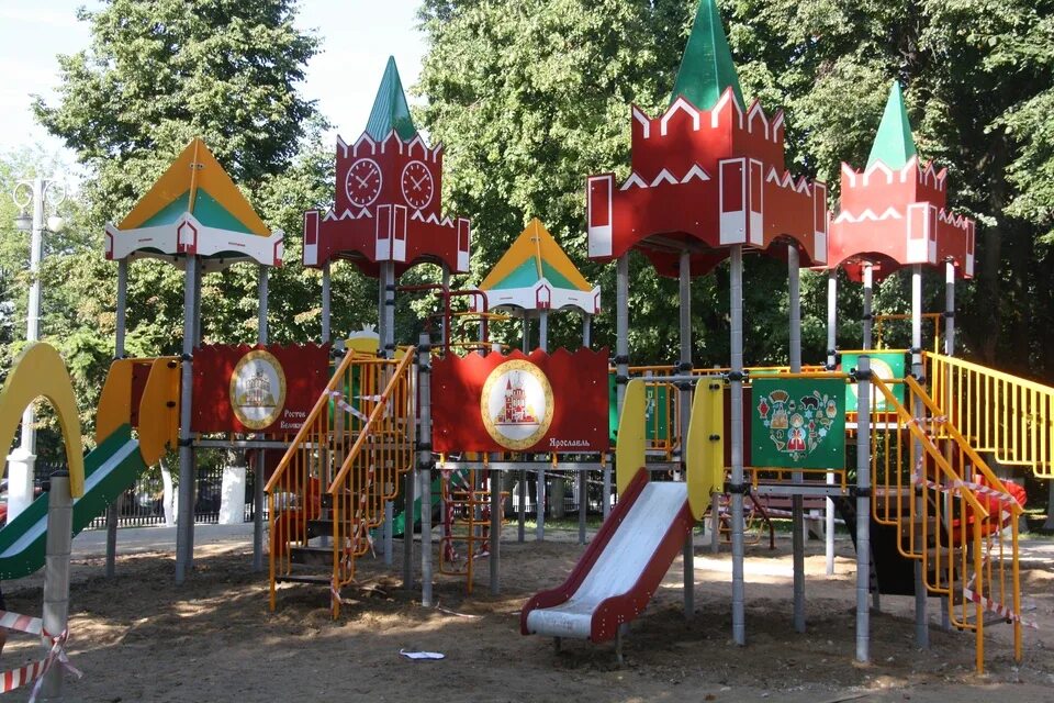 Александровский парк детская площадка. Парк пушкина нижний новгород детская площадка. Пушкинский парк саранск. Детская площадка в пушкине новая у александровского парка. Детский парк пушкин.