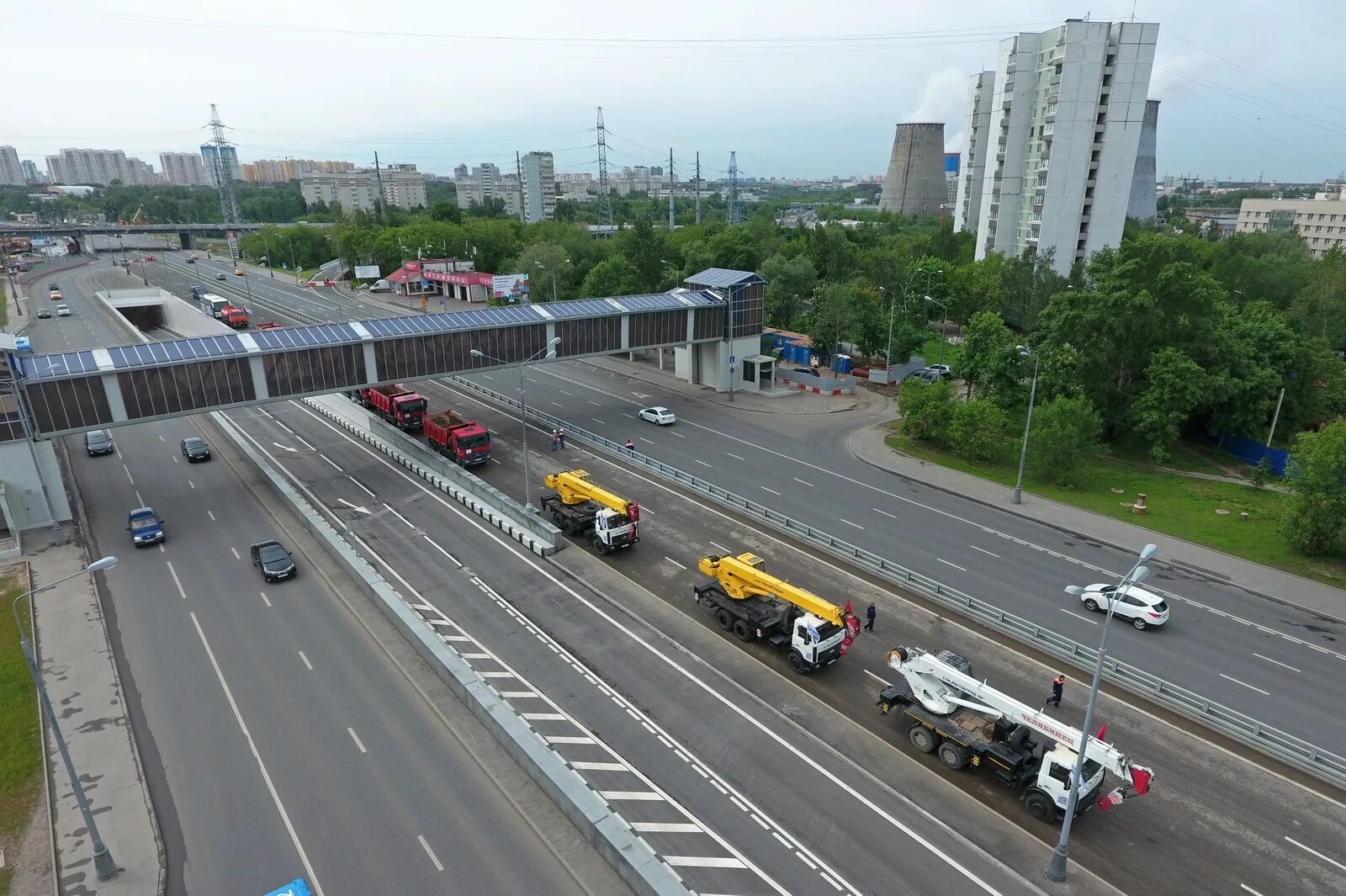 Аминьевское шоссе до и после реконструкции - в сюжете от stroi.mos.ru - Комплекс
