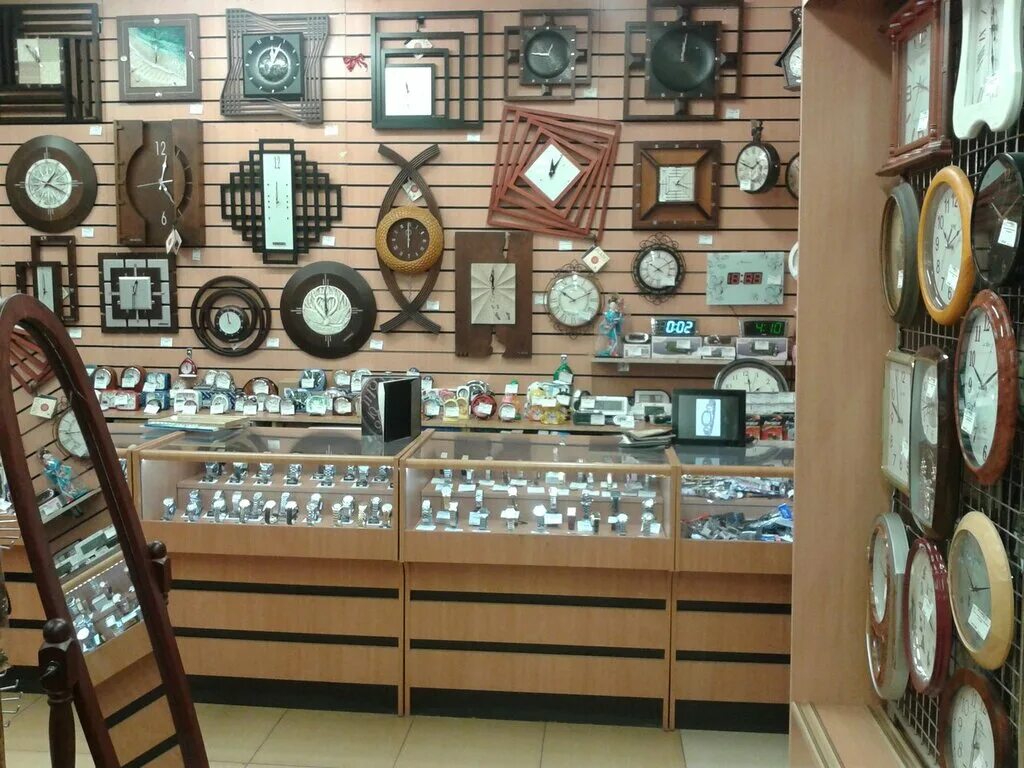 тематические отели. снять по часам красноярск. снять по часам красноярск. тик так в магазине. красноярск башня с часами.