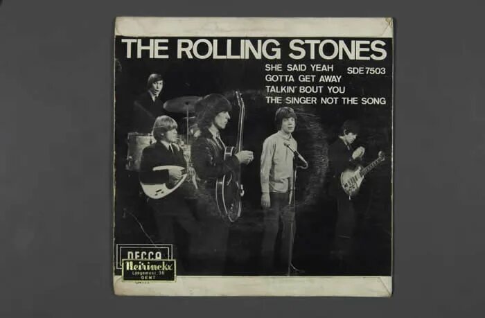 Перевод песни rolling stoned. The Rolling Stones CD. The Rolling Stone Blur. The Rolling Stones - Paint it Black Single fotos.