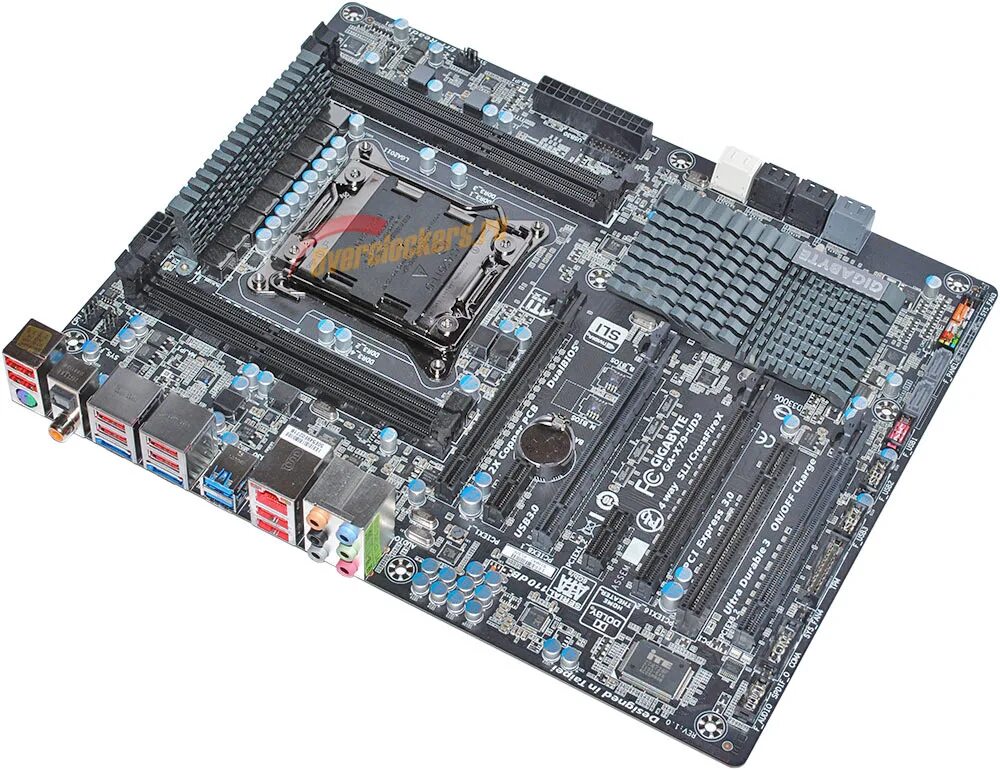 Системная плата x79. LGA 2011 ga-x79-ud3. Ga-x79-ud3. Материнская плата Gigabyte x79. Gigabyte x79-ud3.