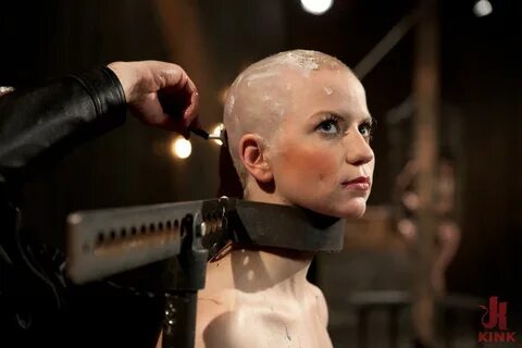 Headshave bdsm