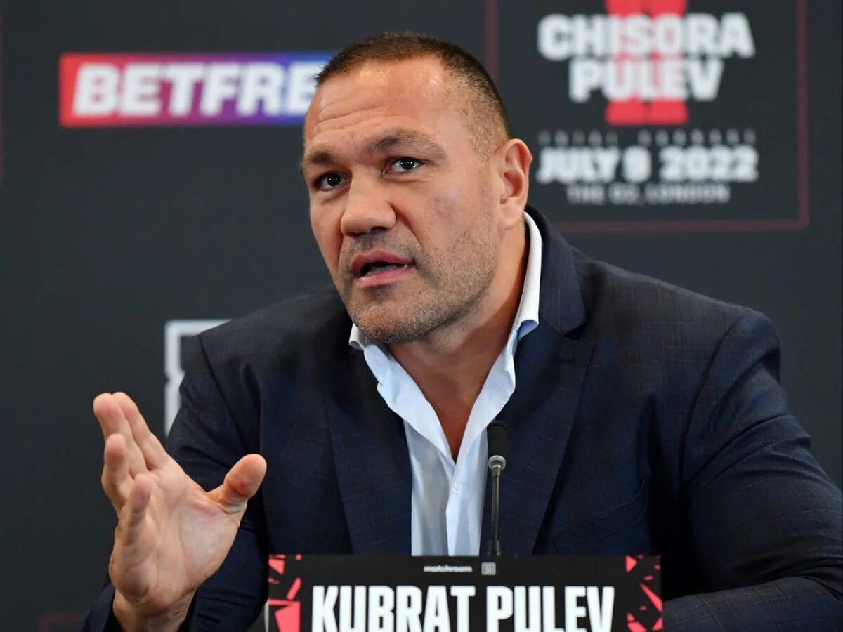 Кубрат пулев. Пулев. кубрат. кубрат пулев с женой. dereck chisora kubrat pulev face to cafe.