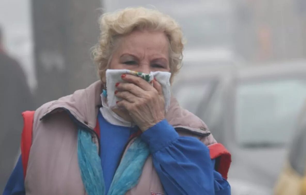 Неприятный запах в городе. Неприятный запах на улице. Вонь в городе. Запахи города.