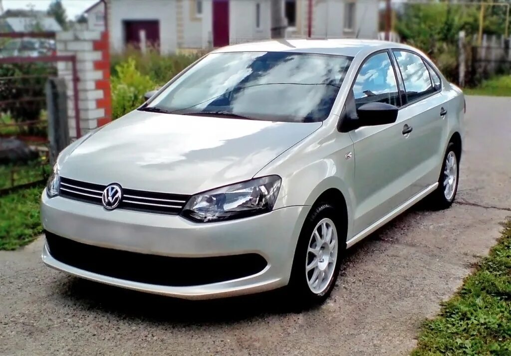 Фольксваген поло ростовская область. Volkswagen polo (с 925 вв 50). фольксваген поло 2013. volkswagen polo 13 год. фольксваген поло серебристый.