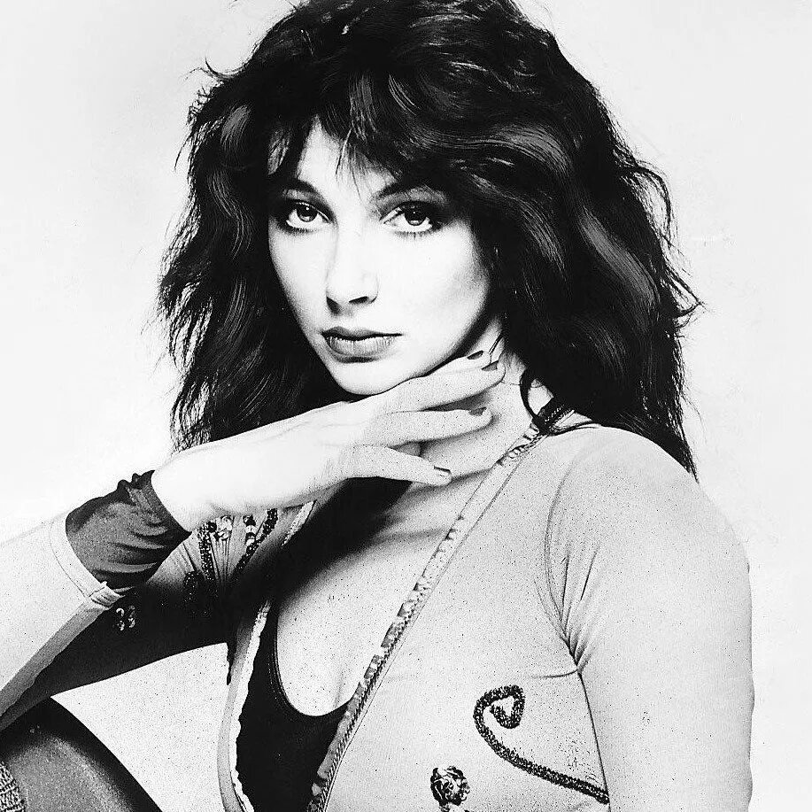 Песня кейт буш running up that hill. Кейт буш. kate bush бикини. kate bush hot. running up that hill кейт буш.