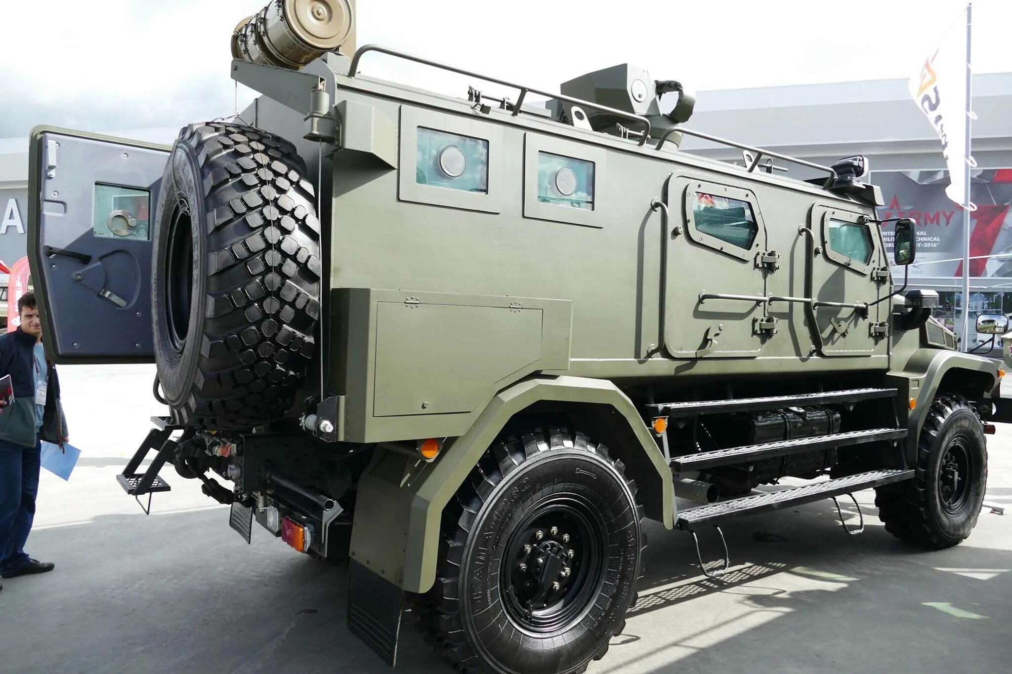 Бронеавтомобиль ,,патруль,, астейс. Камаз астейс бронированный. Астейс бронеавтомобили. Бронеавтомобиль камаз астейс. Бронеавтомобиль ,,патруль,, астейс-5350.