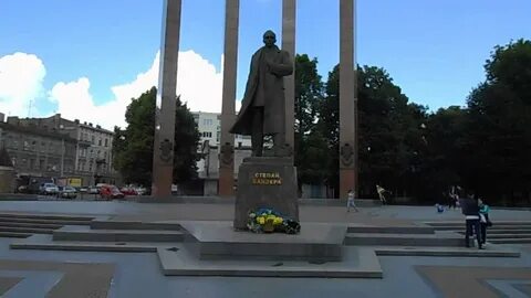Памятник степана