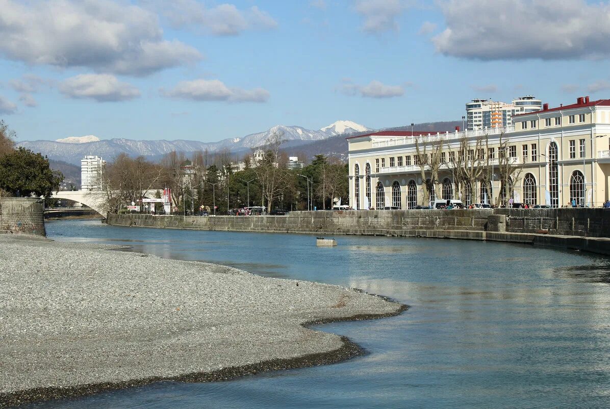 Сочи. 1 городская сочи. Гостиница приморская сочи. Городская больница № 1 сочи. Сочинский ривьера парк ривьера.