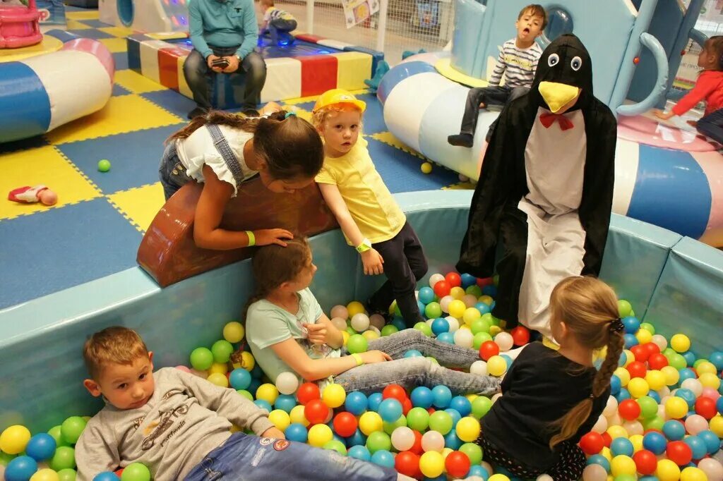 детские игровые комнаты в ресторанах. суперленд нижнекамск. галерея чижова воронеж мадагаскар развлекательный центр. детские развлекательные комнаты. теремок ишунина 6.