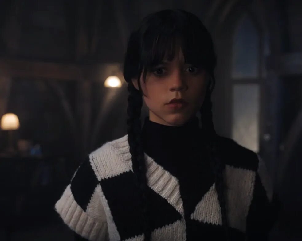 Как выглядит рука уэнсдей Wednesday Friday Addams YouTube