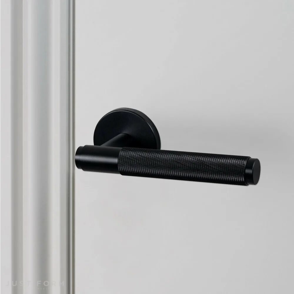 Дверная ручка Buster and Punch. Buster Punch ручки дверные. Дверная ручка Buster + Punch Door Handle / Cross / Black. Дверная ручка Buster + Punch Door knob Black.