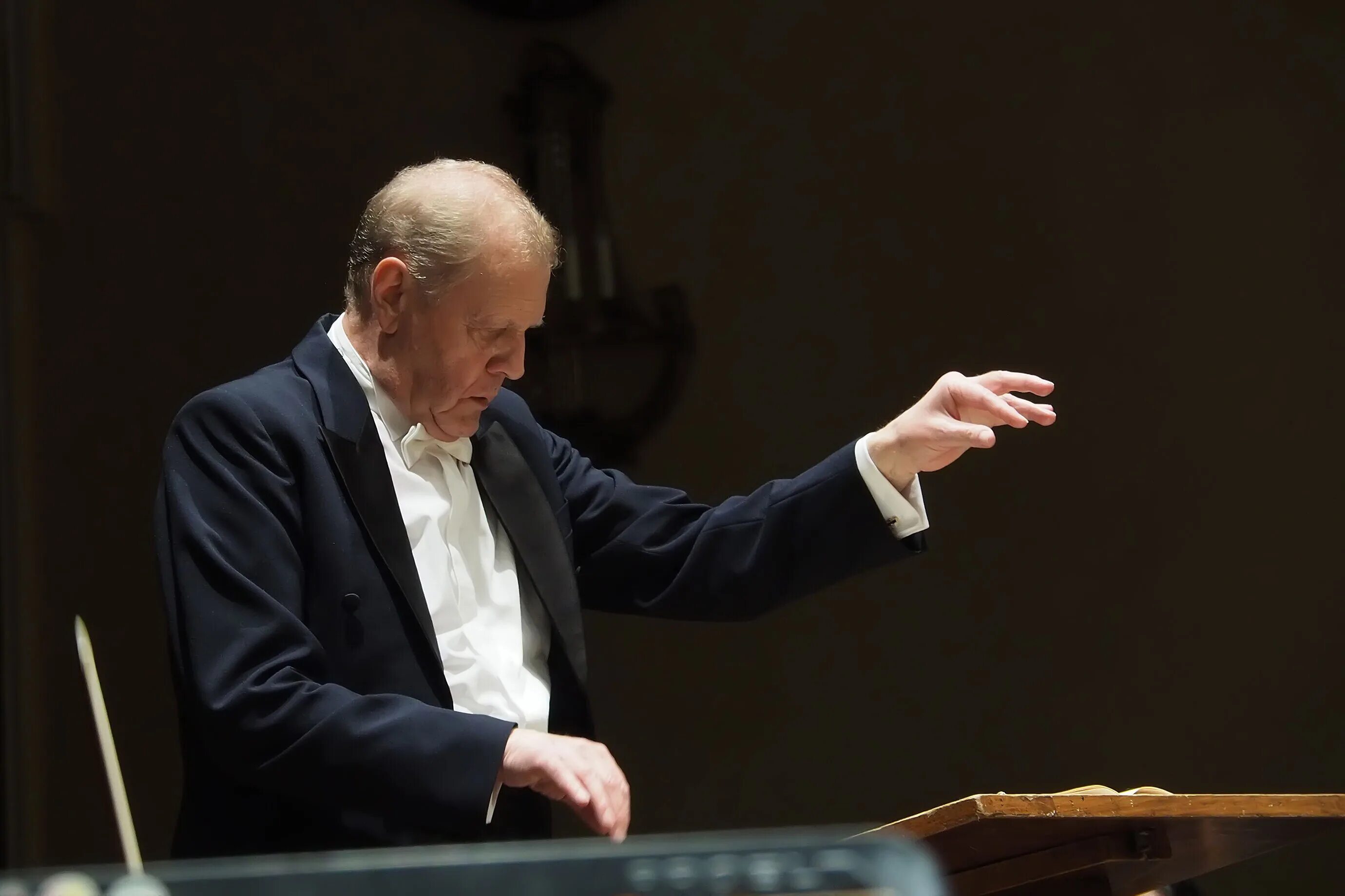 Игорь вербицкий дирижер воронеж. Владимир вербицкий дирижер. Дирижер воронеж. Воронежская филармония владимир вербицкий дирижер. Дирижер воронеж.