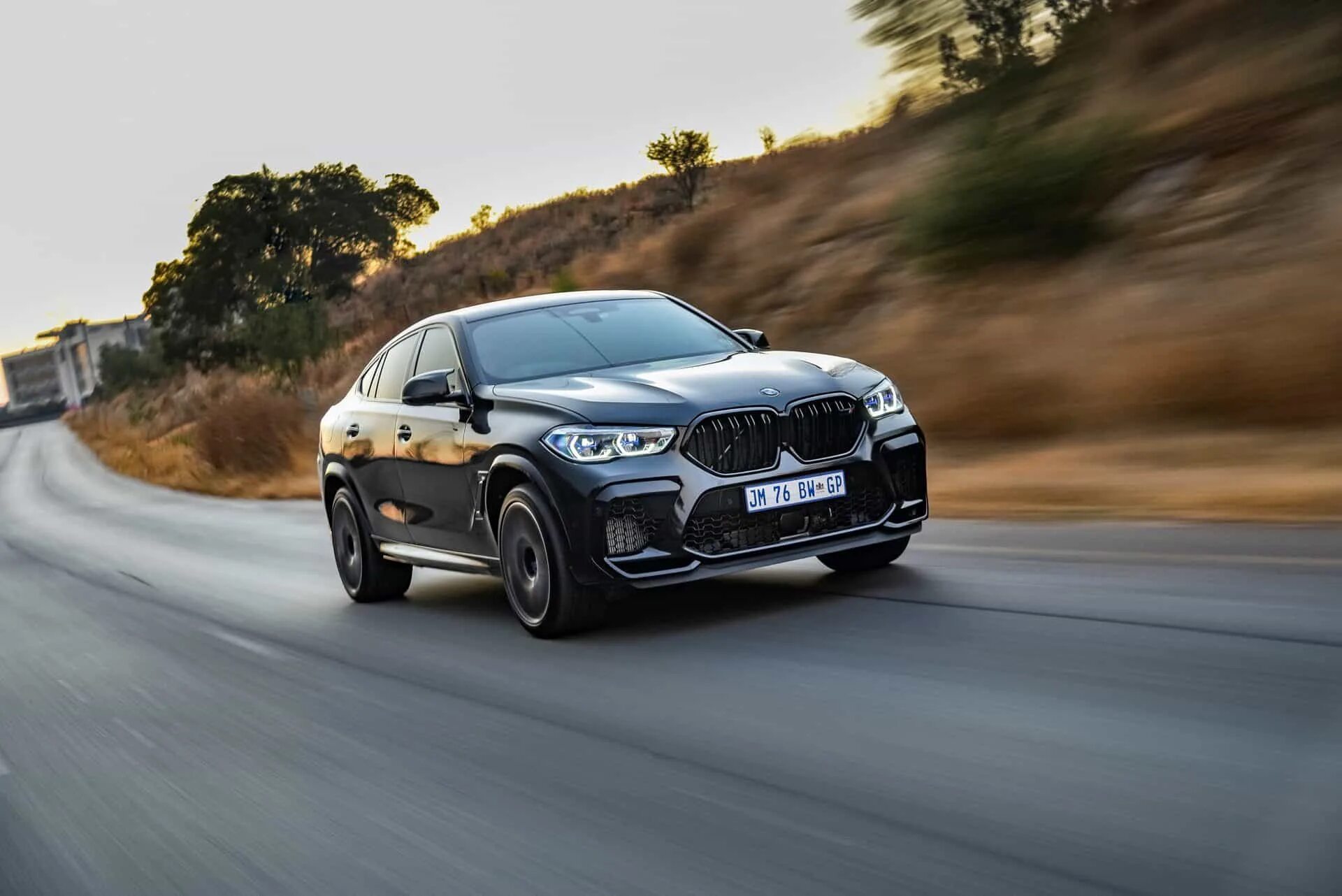 Bmw x6 2024 года. Бмв икс 6 2023. Бмв х6 2024. Bmw x5 2024. Bmw x6m 2020 competition черный.