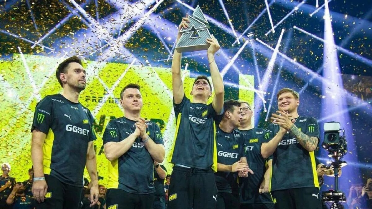 Команда navi cs go 2020. Нави выиграли турнир. Состав нави кс го 2022. Нави кс го 2021. Нави кс го 2021.