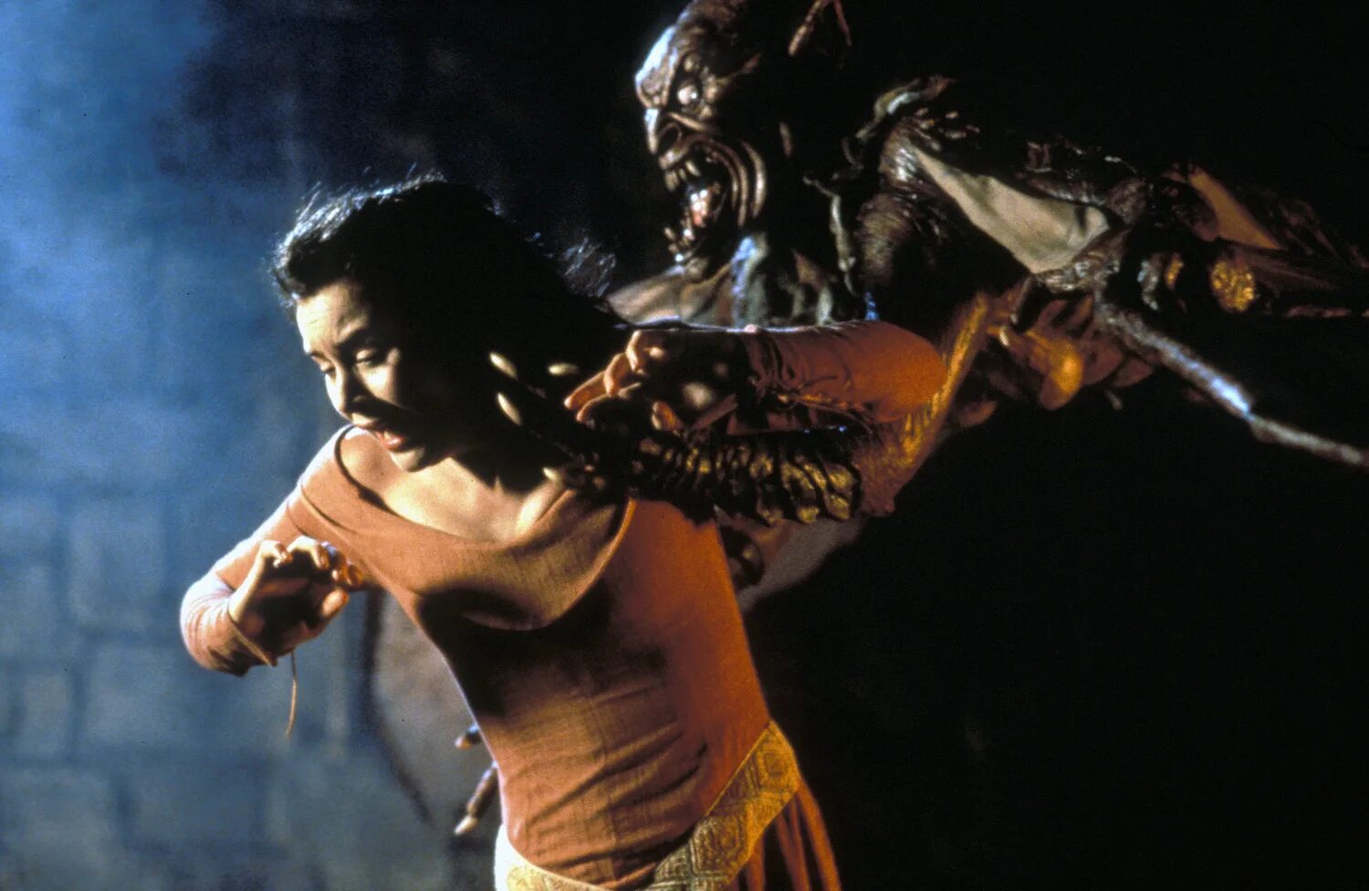 Зловещие мертвецы 3: армия тьмы (1992). Зловещие мертвецы 3 армия тьмы. Зловещие мертвецы 3 михалев. Эш против зловещих мертвецов 3 армия тьмы. Зловещие мертвецы армия тьмы постер.