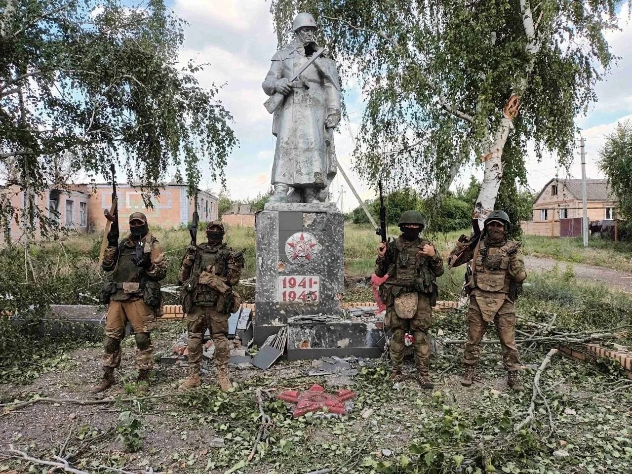 Сколько наших погибло при взятии авдеевки. Молькино ЧВК Вагнер. Бойцы Вагнера на Украине 2022. ЧВК Вагнера бойцы оркестра. Бойцы ЧВК Вагнера на Донбассе.