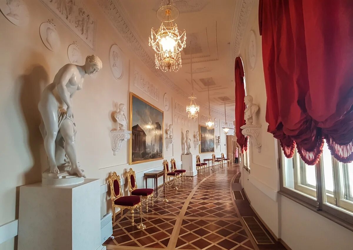 Большой гатчинский дворец. Гатчинский дворец тронный зал. Гатчинский дворец внутри. Гатчинский дворец парадные залы. Гатчинский дворец тронная гау.
