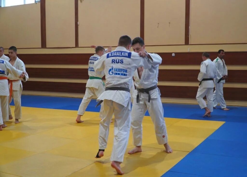 спорт школа динамо дмитров. школа олимпийского резерва дмитров. дзюдо 88 владимир соревнования 04. динамо дмитров дзюдо. динамо дмитров дзюдо тренера.