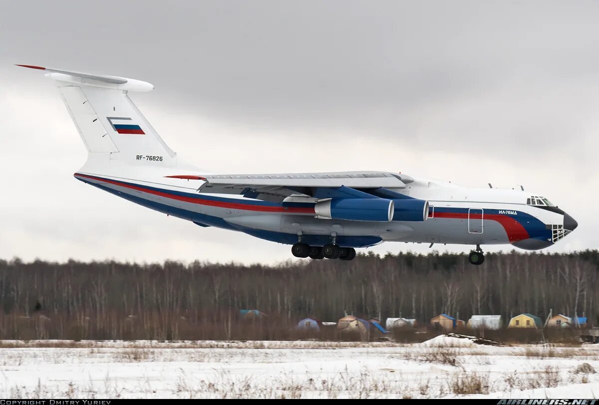 Ил-76 RF-76826. 76826 Ил-76. 76612 Ил 76. Rf76826 самолёт.