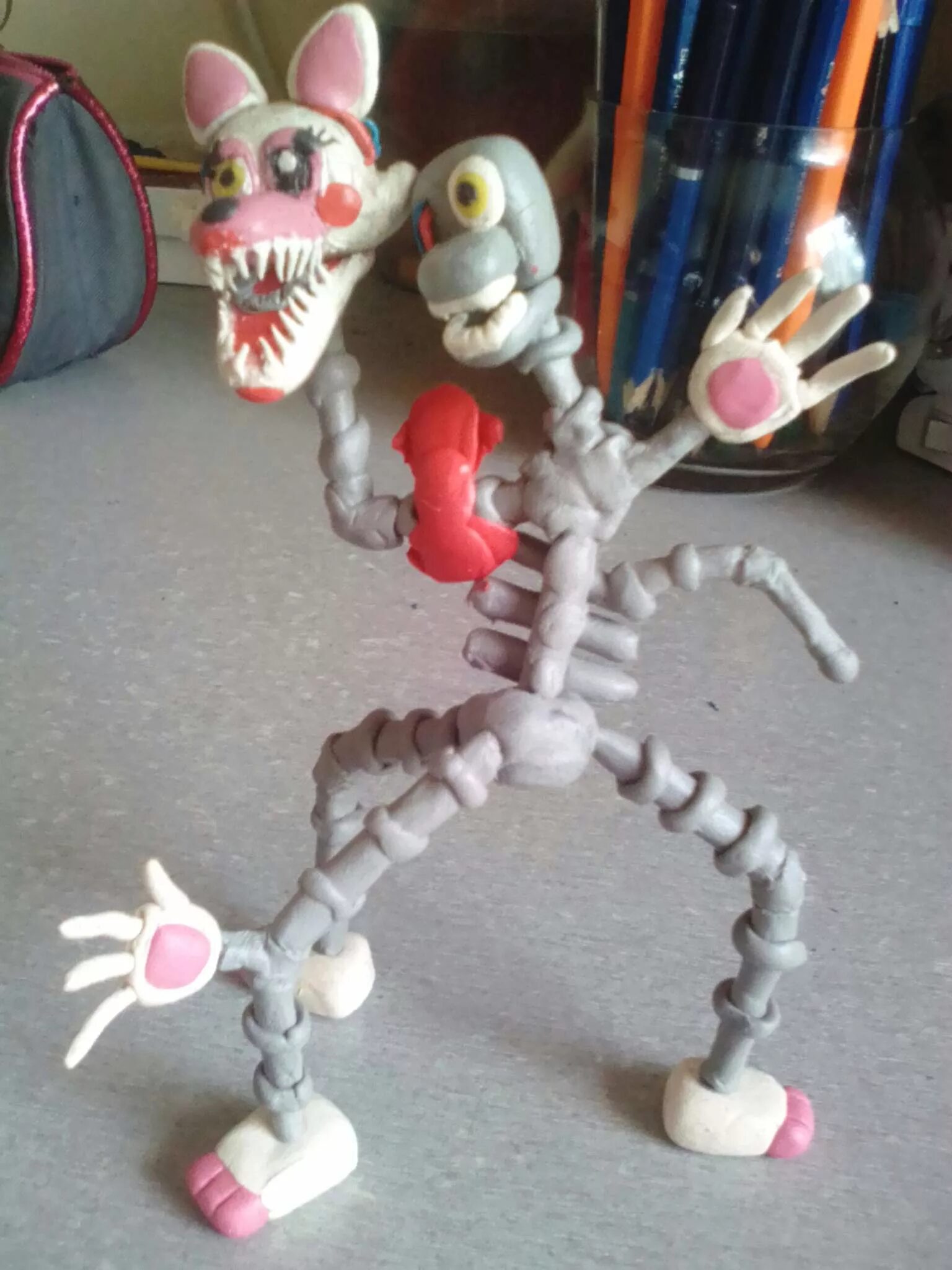 как слепить мангл. мангл фнаф из пластилина. фигурка фантайм фокси из фнаф. мангл фнаф 2 из пластилина.