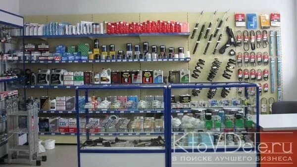 Автозапчасти открыть бизнес. Автомагазин по иномаркам. Витрины для магазина автозапчастей. Оборудование для автомагазина. Автозапчасти.