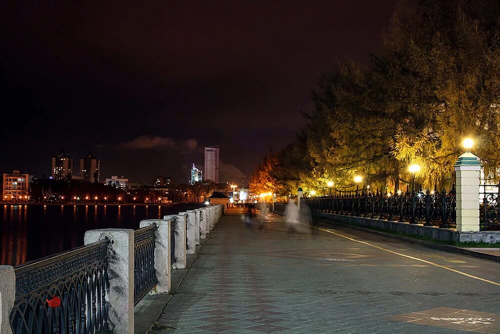 набережная москва река парк горького москва ночь. прогулки по городу. прогулка по ночной москве. прогулка ночь город. прогулка по вечернему городу.