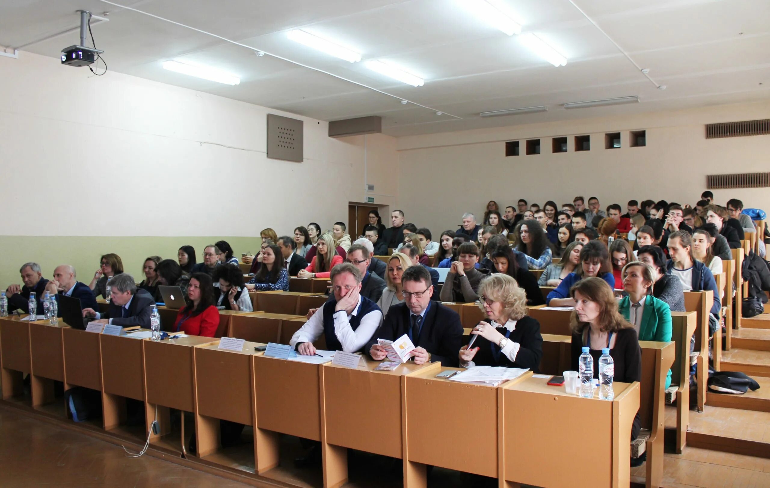 Беларусь минск конференция. Правящая партия беларуси. Беларусь минск конференция. Святыни минска православные. Беларусь минск конференция.