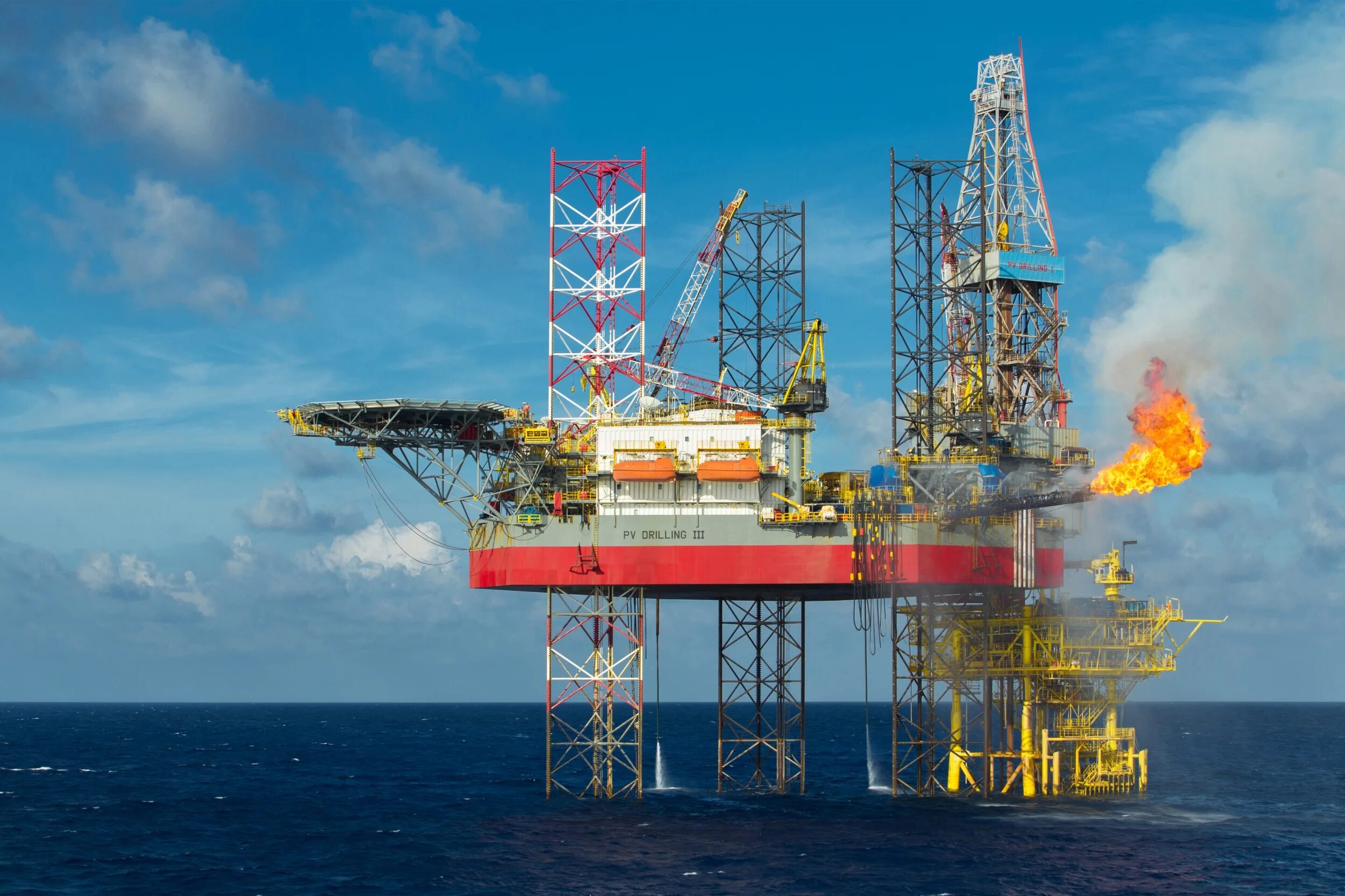 Газовая буровая. Нефтяные магнаты азербайджана. Drill for oil. Нефтяные буровые скважины. Нефтегазовая компания.