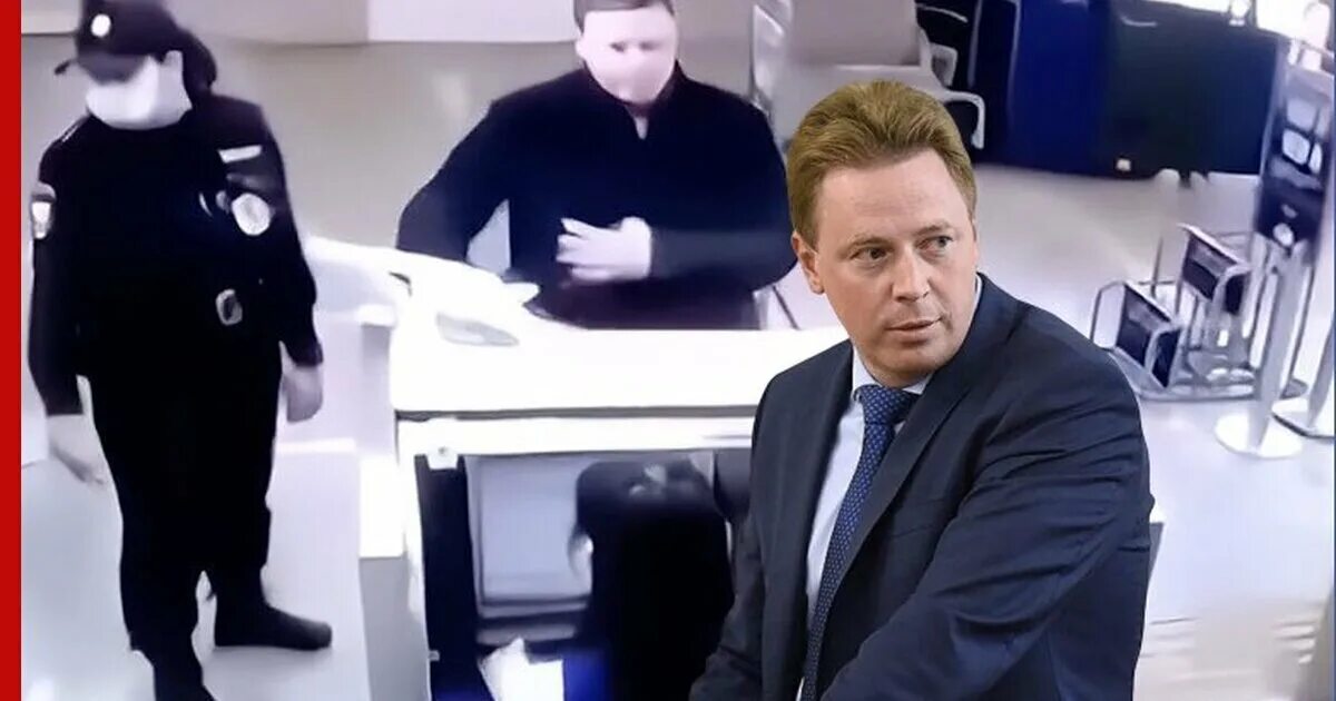 Досмотр в аэропорту пулково. Шереметьево-2 аэропорт 2022. Аэропорт томск 2022. Ленточный контейнер в аэропорту. Задержание в аэропорту.