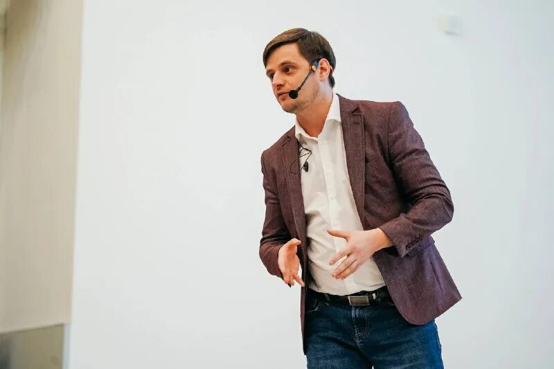 Денис аширов росмолодежь. Аширов денис валерьевич росмолодежь. Аширов росмолодежь. Аширов росмолодежь. Твой герой росмолодежь.