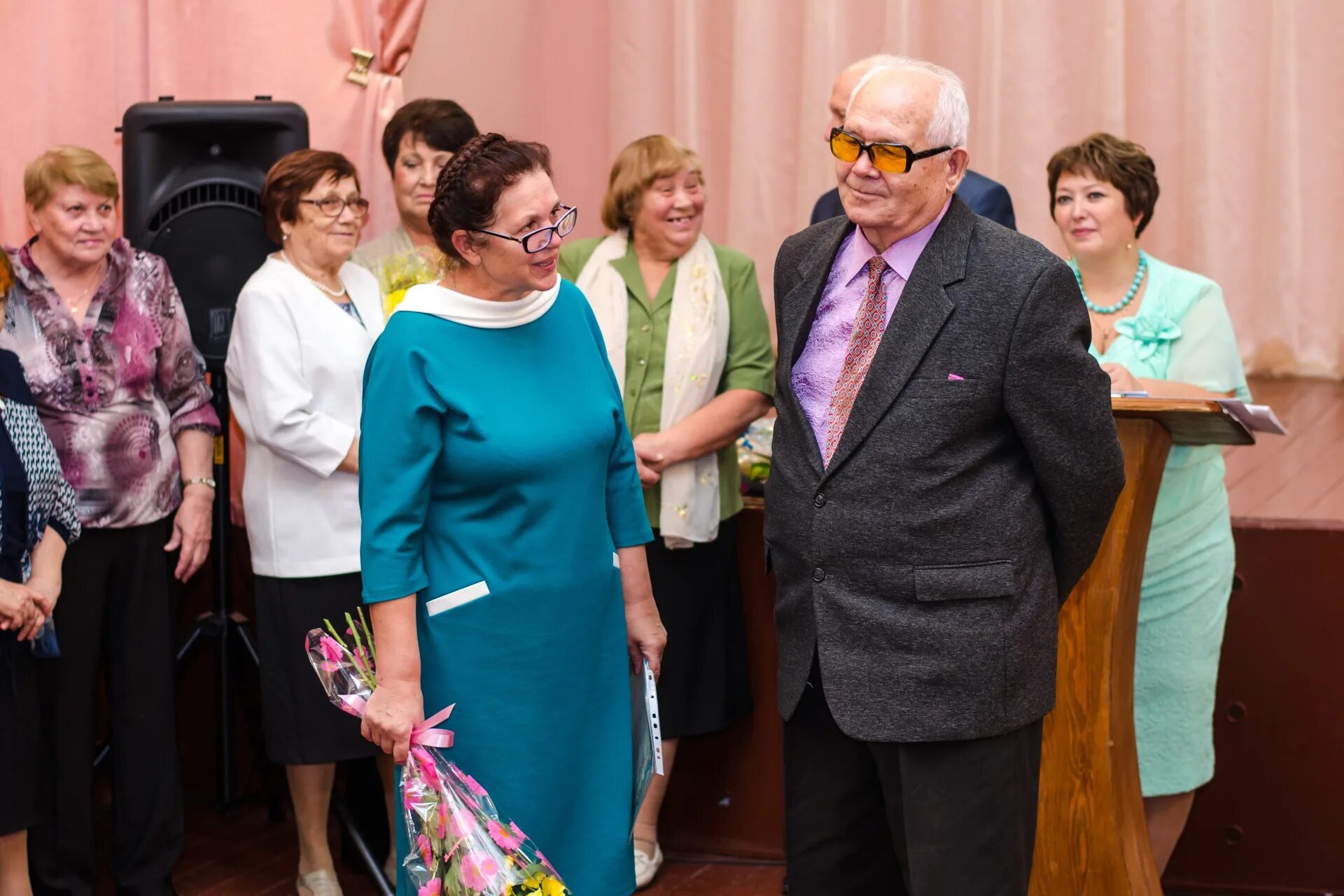 школа 2 вихоревка учителя. вихоревская сош 1. вихоревская сош 2. вихоревская сош 2. школа 101 вихоревка.