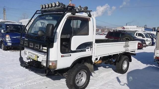 Ниссан атлас 4 ВД. Тойота Дюна 4х4. Nissan Atlas 4wd двухкабинник. Nissan Atlas 4wd off Road.