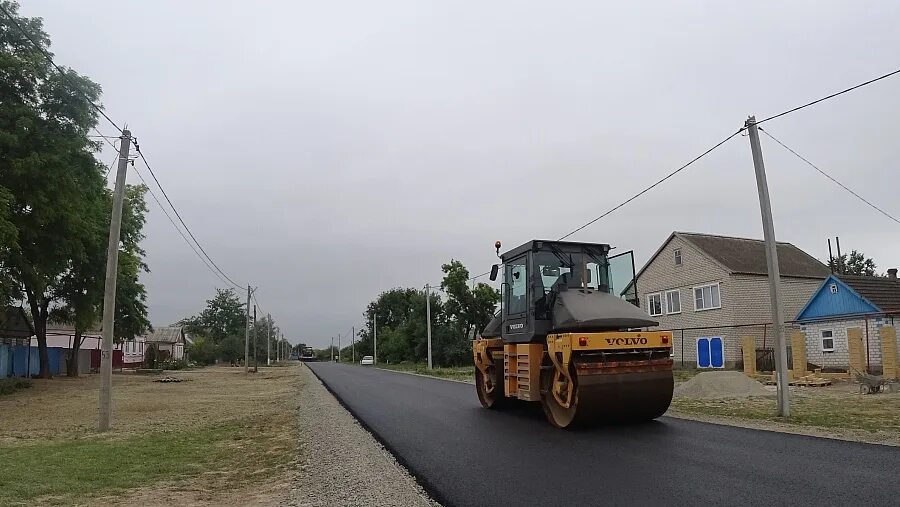 Красногвардейский районный ставропольского края. Село Красногвардейское Ставропольский край. Хутор Пегушин Ставропольский край. Автодорога Курсавка Крымгиреевское Александровское. Дороги в селе Александровское Ставропольского края.