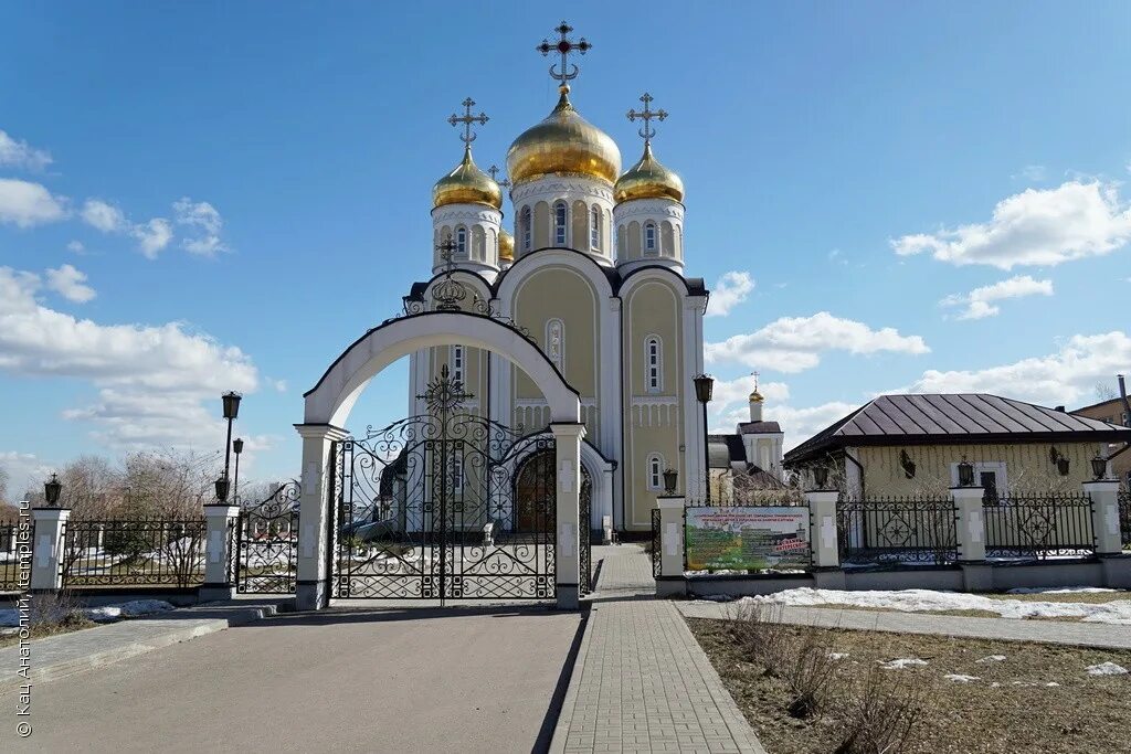 храм святителя спиридона в нагатинском затоне
