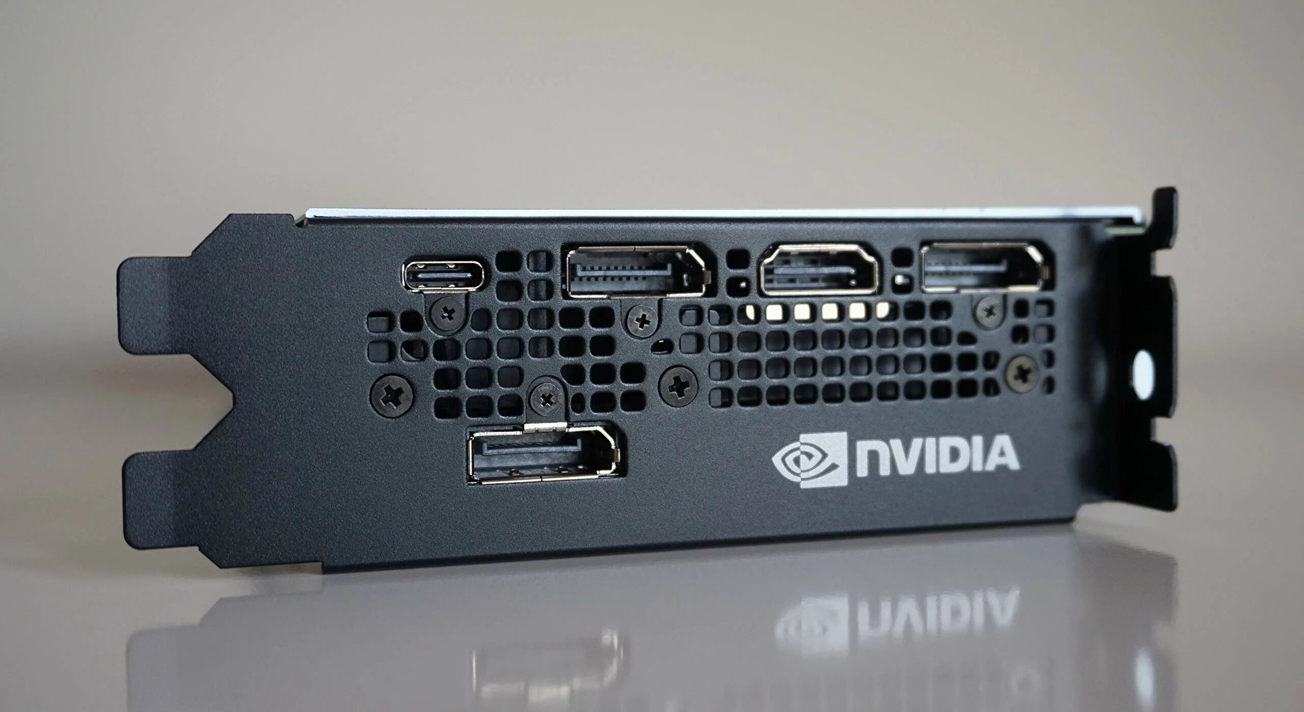 Rtx 4060 displayport. Rtx 2070 asus. Rtx 2080 разъемы. Rtx 2060 msi разъем. Rtx 2060 super разъемы.