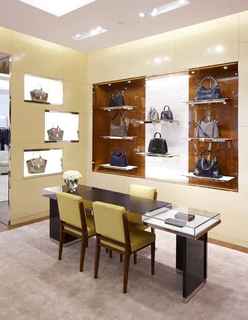 Brown shop. Louis Vuitton Almaty. Луи Виттон Алматы магазин. Минск Louis Vuitton магазин. Директор бутика lv в Алматы.