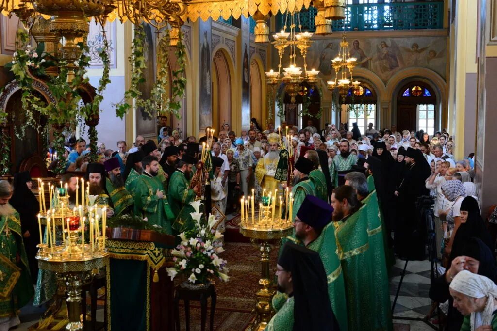 Служба в свято троицком храме. Храм Святой Троицы в Иерусалиме. Монастырь Святой Троицы (Хеврон).