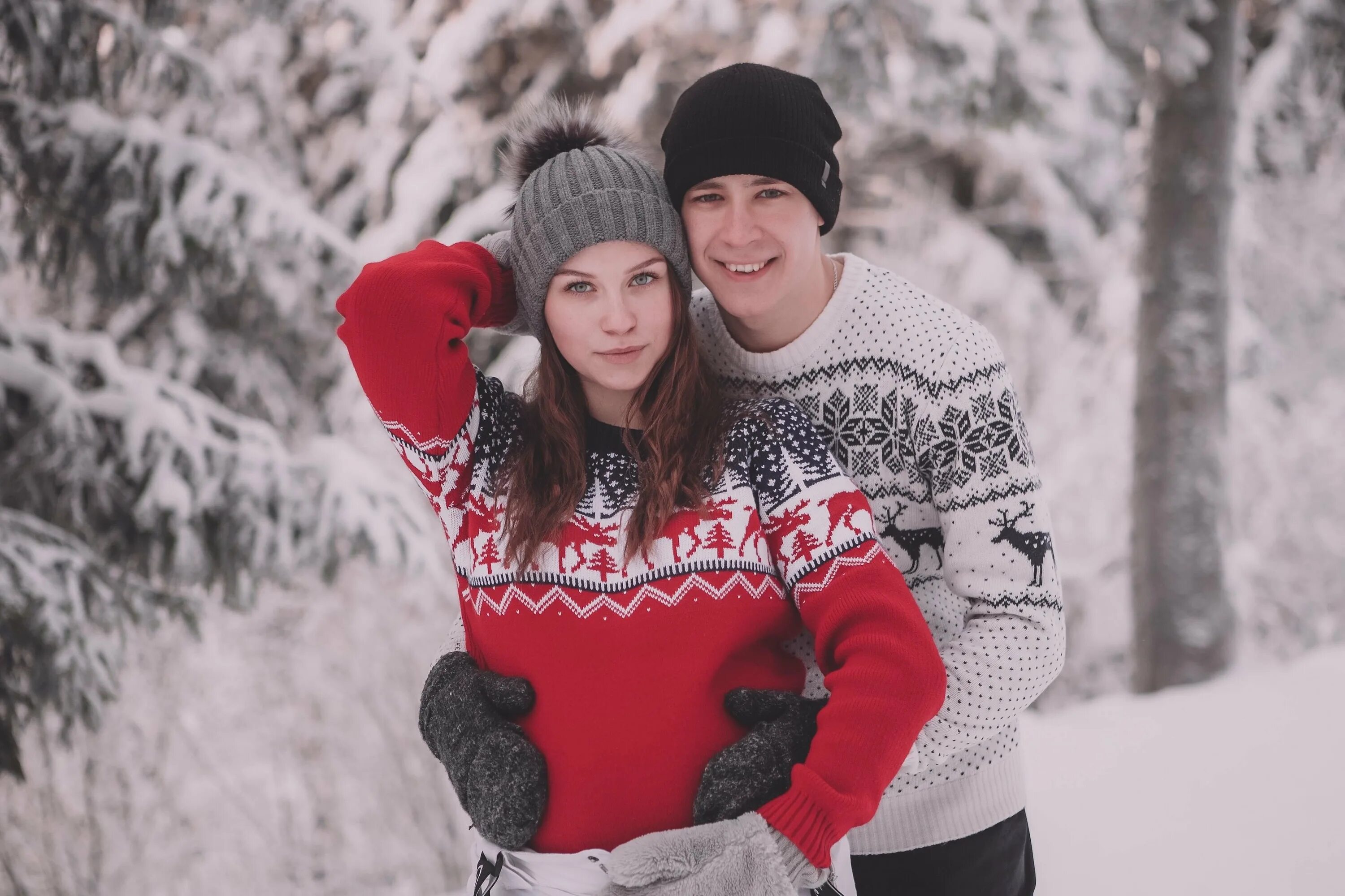 девушка зимой. зимняя фотосессия. приметы о зиме для 2 класса. 3 народные приметы о зиме. зимняя прогулочная фотосессия.