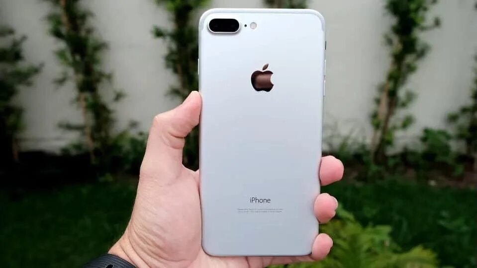 Скажи 7 плюс 7. Iphone 7 Plus 128gb. Iphone 7 Plus Silver. Iphone 7s Plus 128gb. Iphone 7 Plus белый.