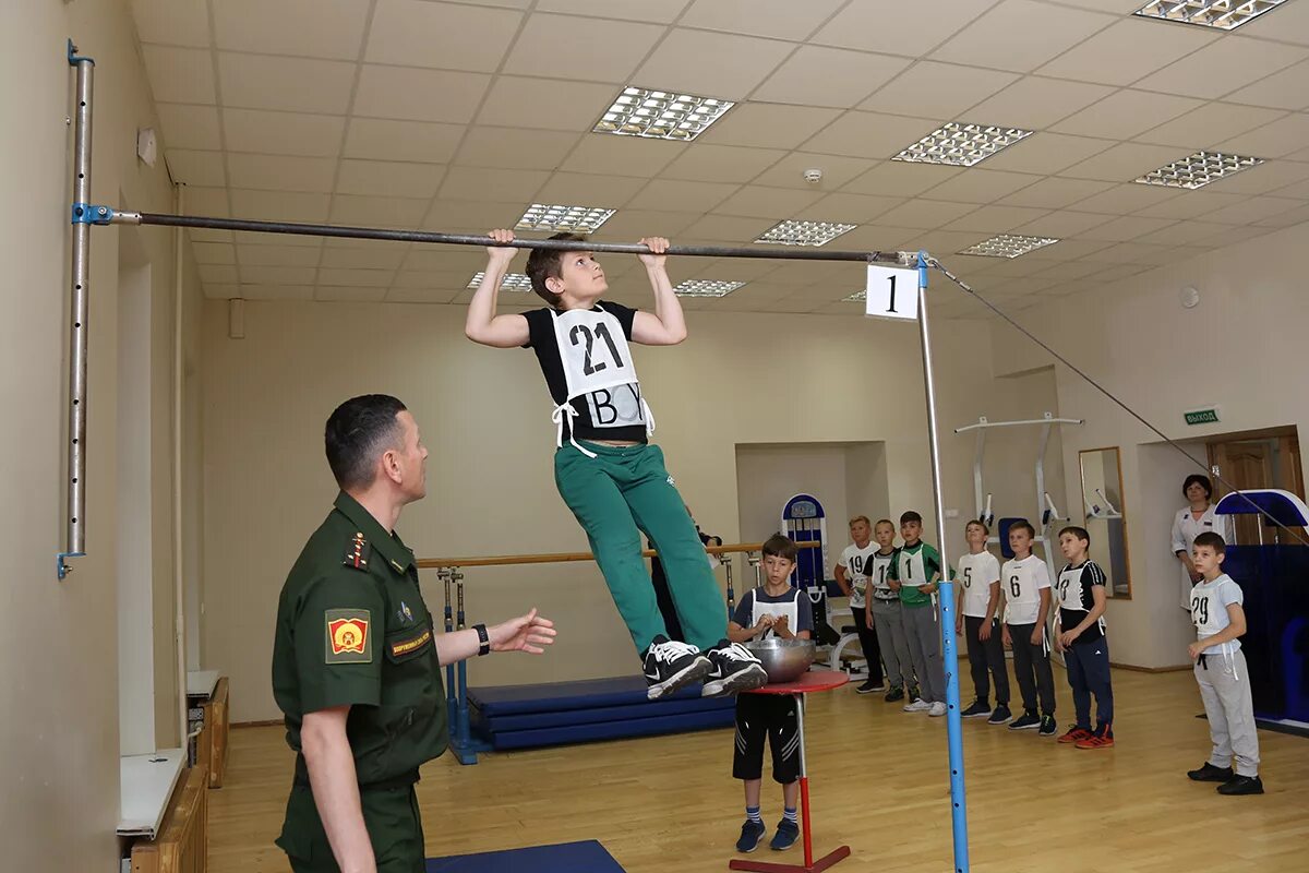 Вступительные экзамены в кадетский. Физическая подготовка в СВУ. Нормативы для поступления в суворовскощее учили. Военное училище физическая подготовка. Поступление в военное училище.