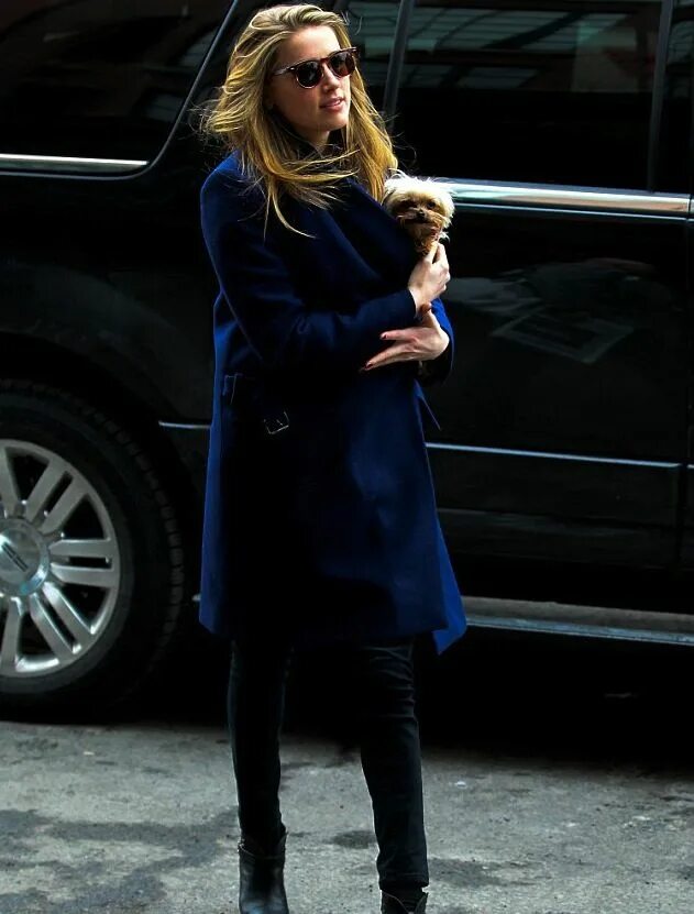 Amanda heard. Эмбер херд стиль. эмбер хёрд стиль одежды. эмбер хёрд street style. amber heard style.