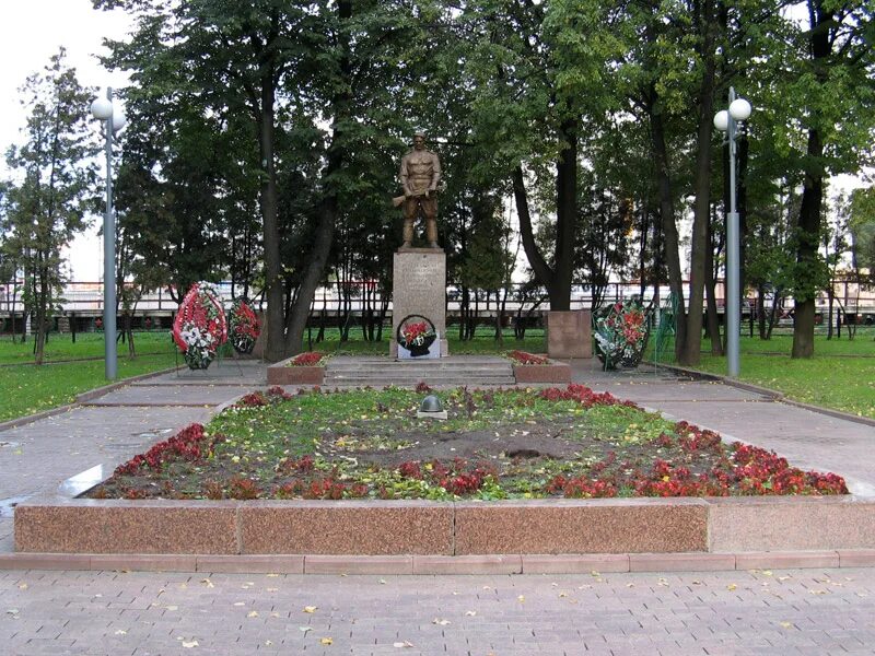Чилеково волгоградская область памятник. Станция братская могила. Братская могила станция крюково. Станция братская могила. Станция братская могила.