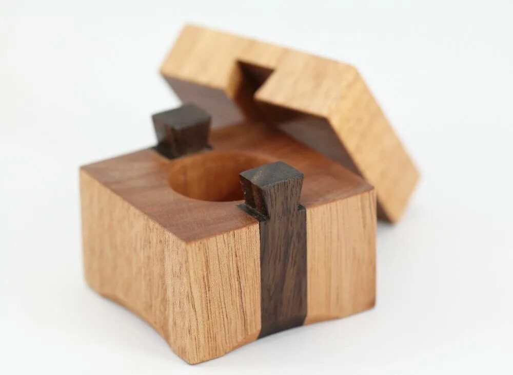 More wooden. Мелкие изделия из дерева. Маленькие изделия из древесины. Шкатулка с секретом из дерева. Деревообработка изделия из дерева.